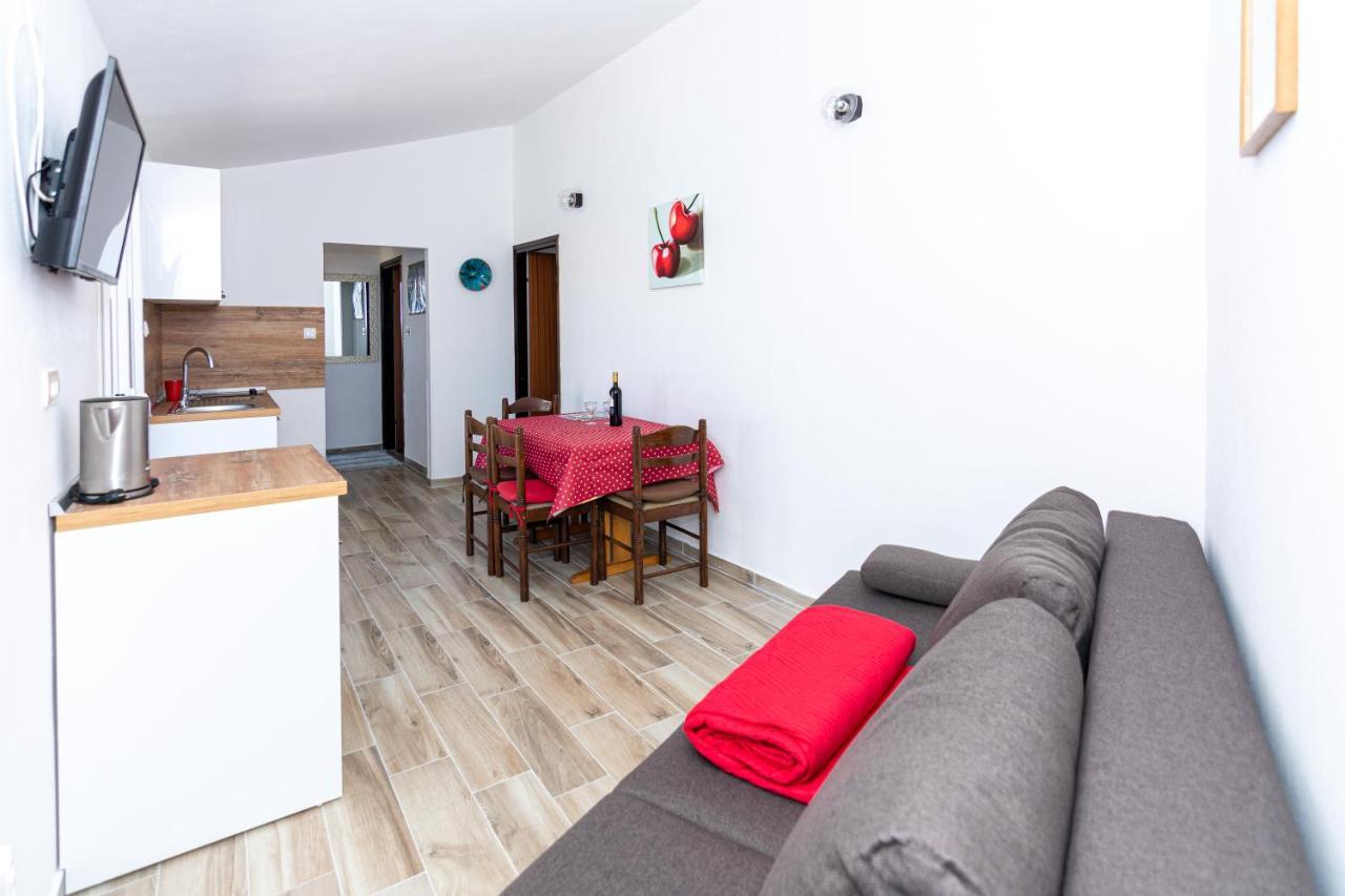 Apartment Plemic Pag Town Exterior photo