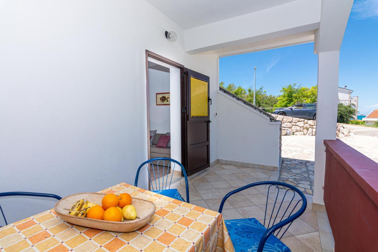 Apartment Plemic Pag Town Exterior photo